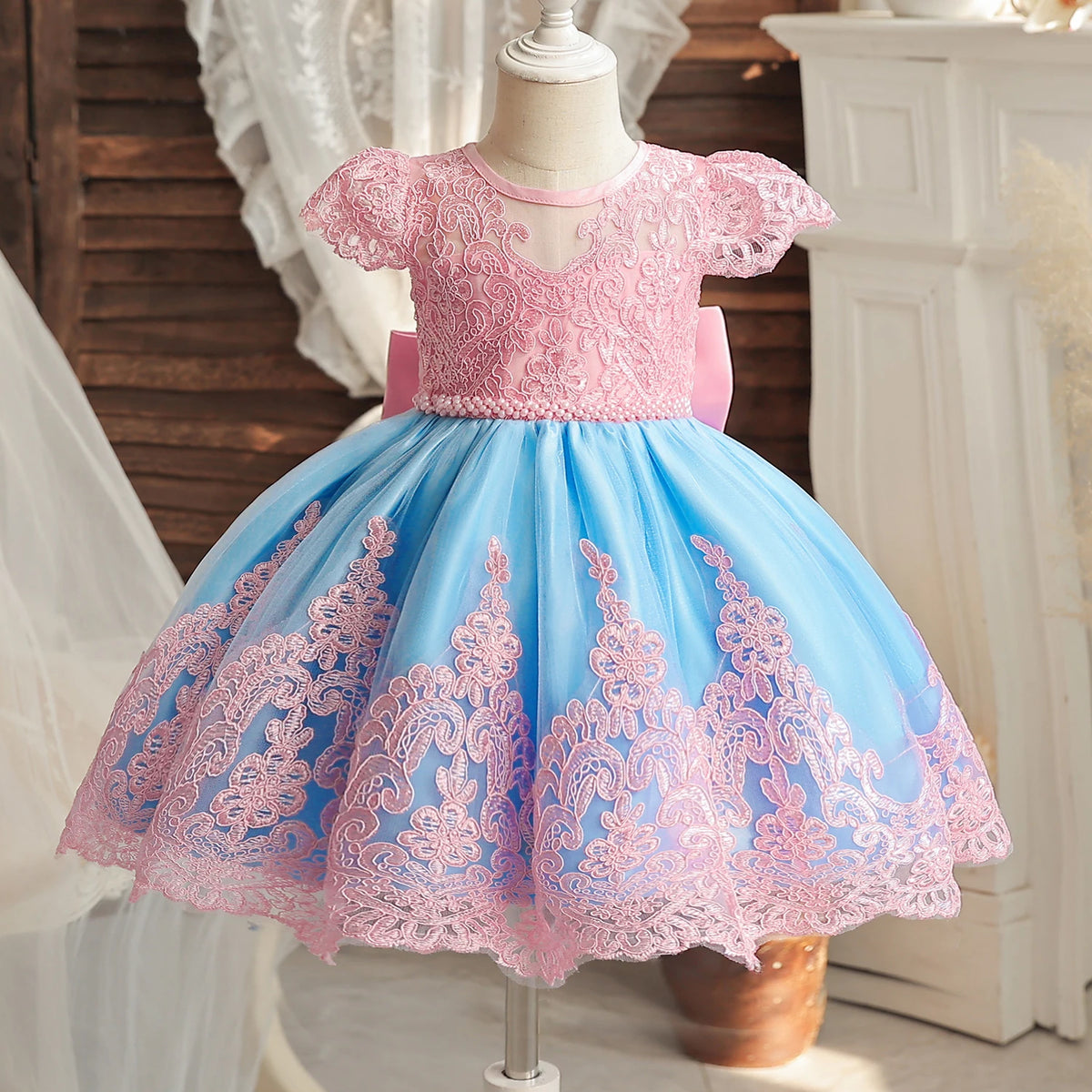 Embroidery Elegant Princess Dress for Girls Luxury Golden Lace Vintage Children Festival Party Gown Baby Formal Weddings Dresses
