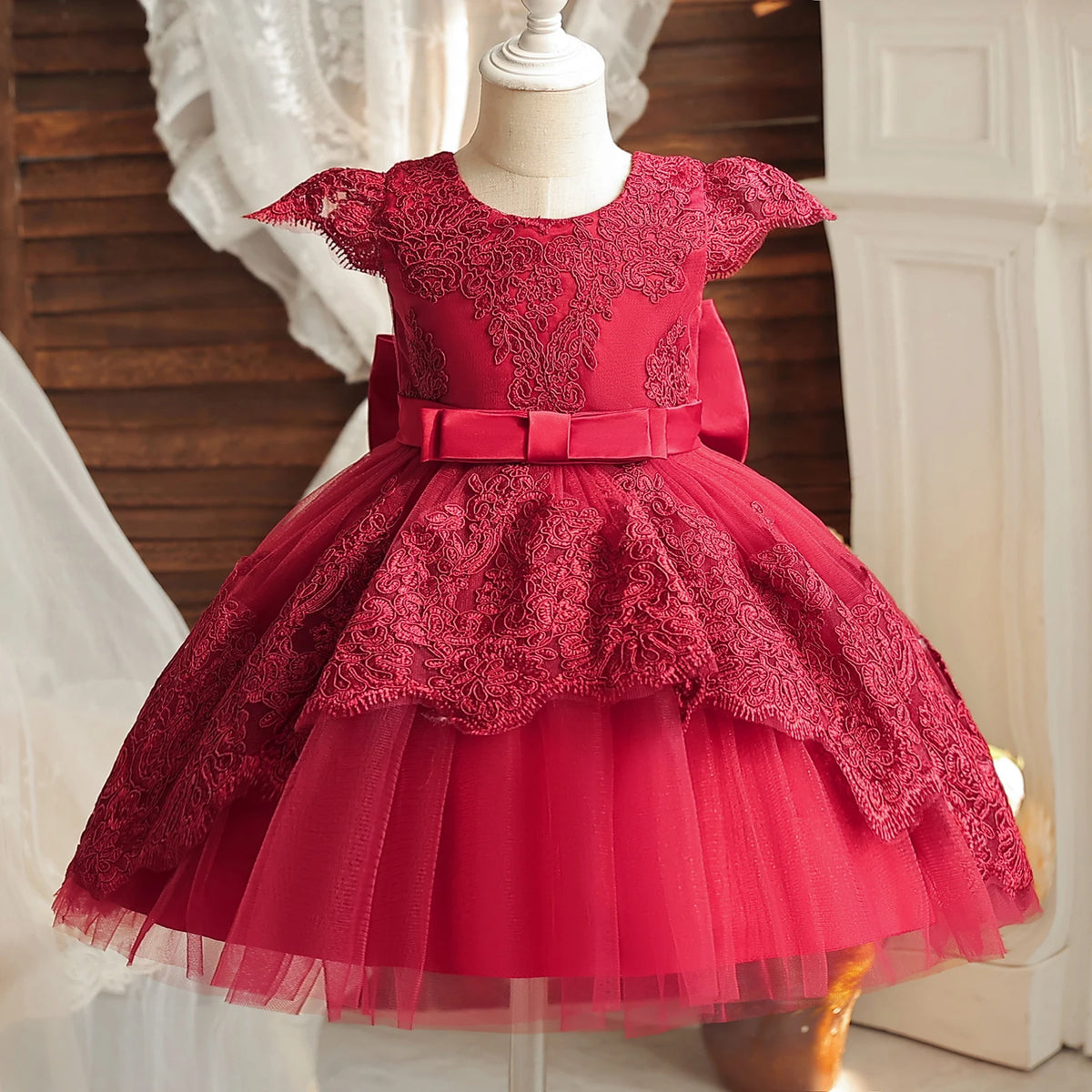 Embroidery Elegant Princess Dress for Girls Luxury Golden Lace Vintage Children Festival Party Gown Baby Formal Weddings Dresses